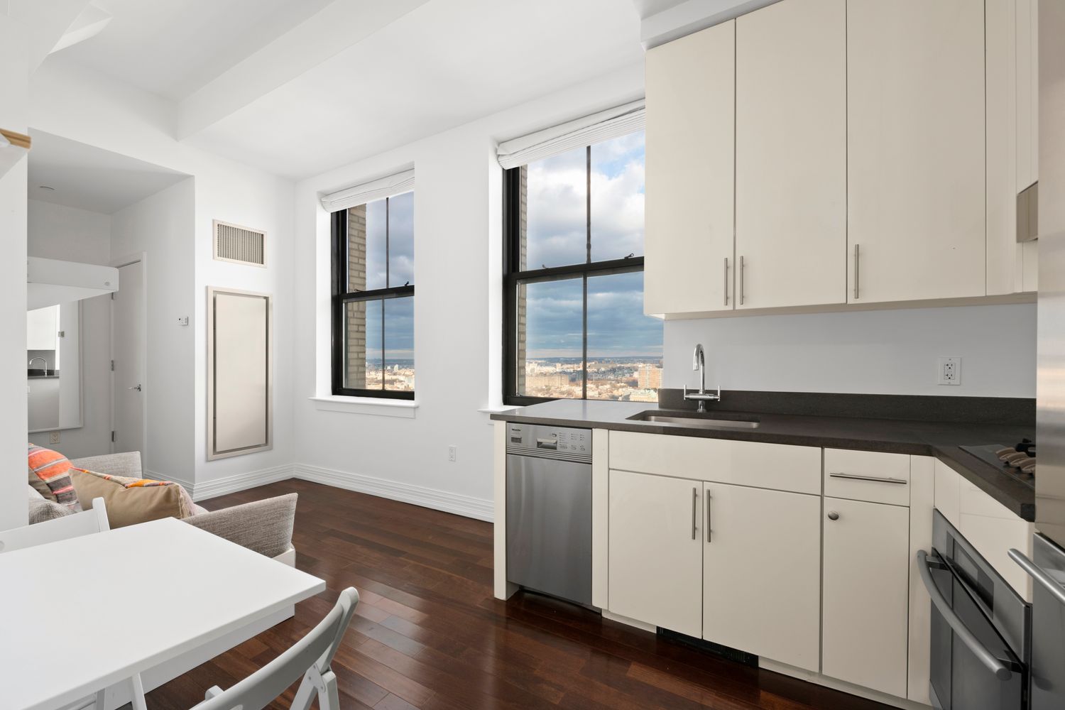 $2,500 | 1 Hanson Place, Unit 32A | Fort Greene