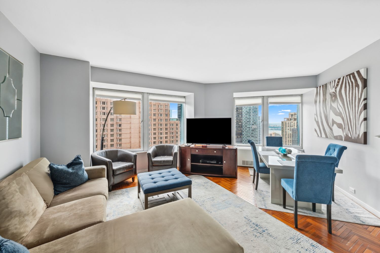 $4,900 | 150 West 56th Street, Unit 3710 | Theater District