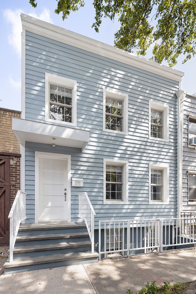 $7,995 | 289 Ainslie Street | Williamsburg