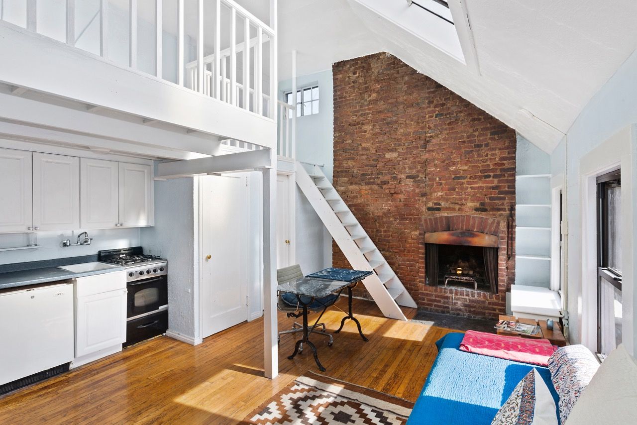 $4,000 | 396 Bleecker Street, Unit 4F | West Village