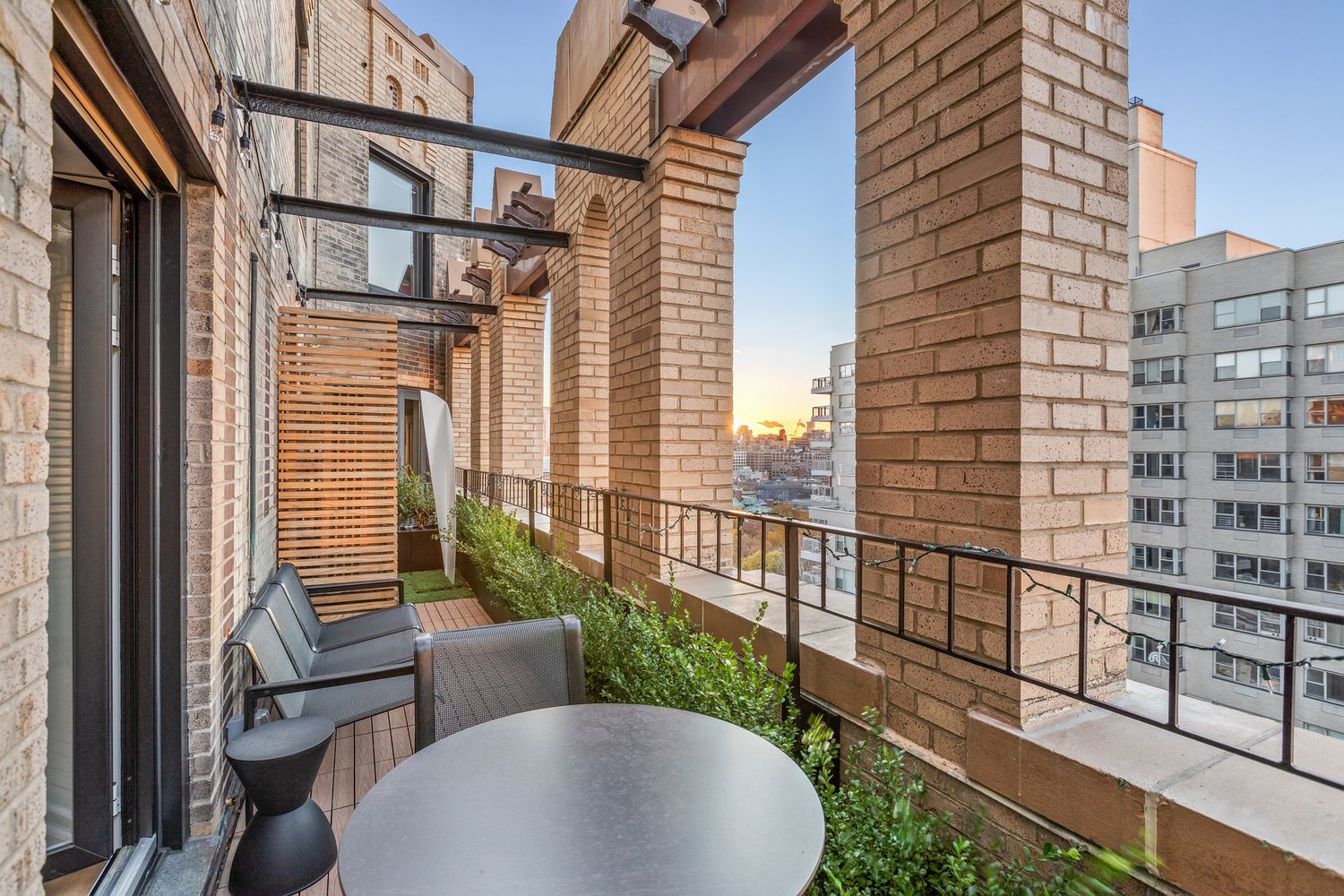 $4,995,000 | 1 5th Avenue, Unit 16/17F | Greenwich Village