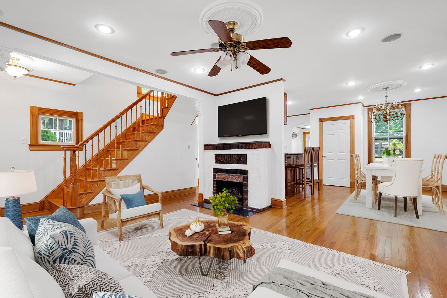 $1,399,000 | 242-09 Pine Street | Douglaston