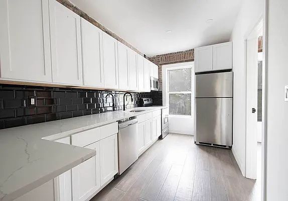 $4,495 | 585 5th Avenue, Unit 2 | Park Slope