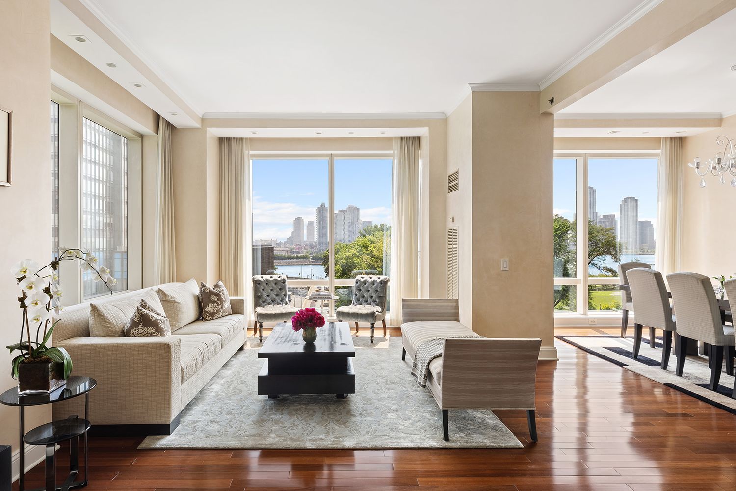 $4,250,000 | 845 United Nations Plaza, Unit 8A | Midtown East