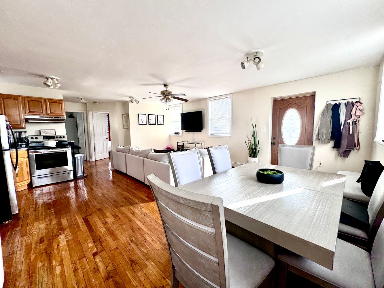 $2,050 | 4 Gotham Avenue, Unit 2 | Gerritsen Beach