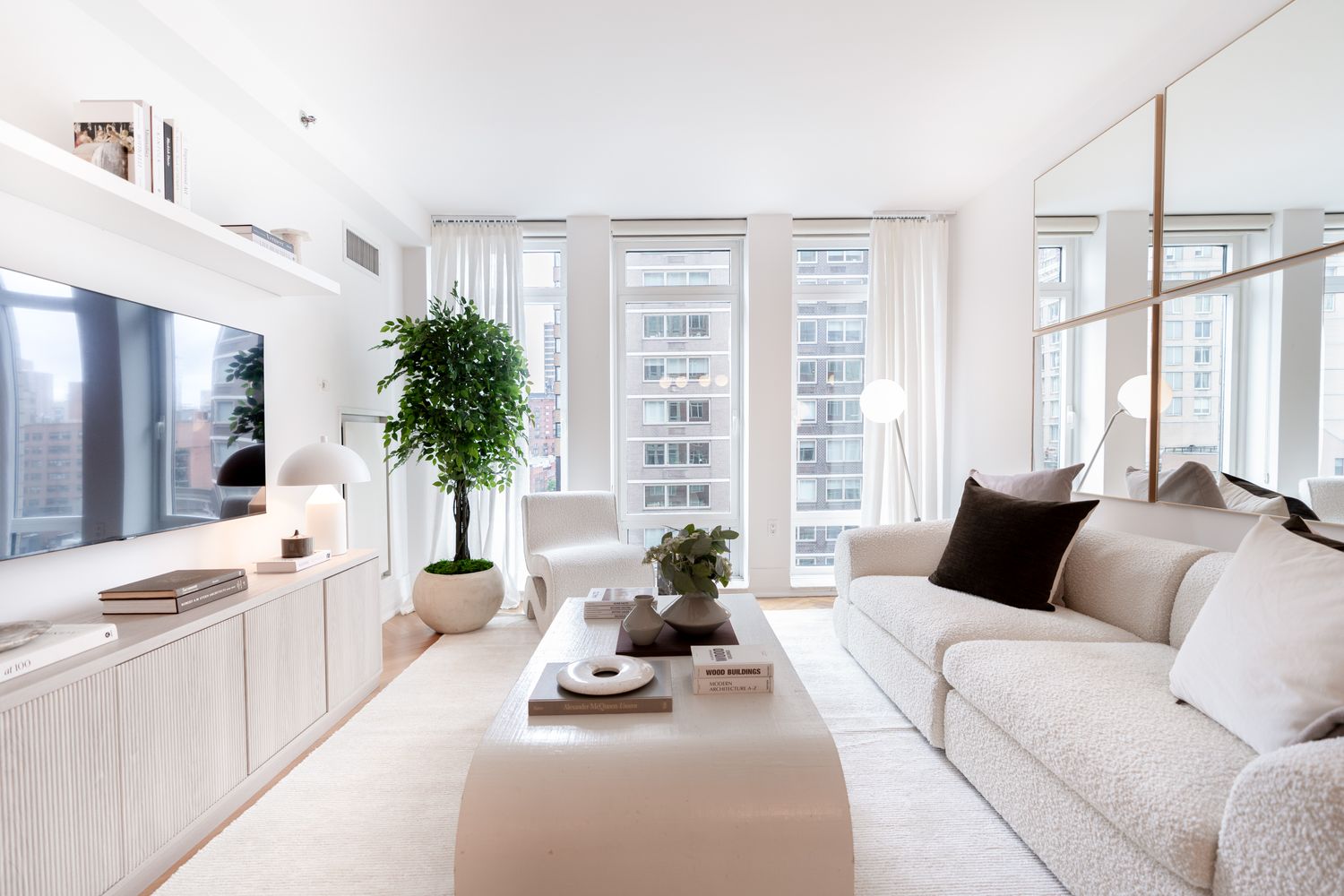 $2,300,000 | 205 East 85th Street, Unit G10 | Upper East Side