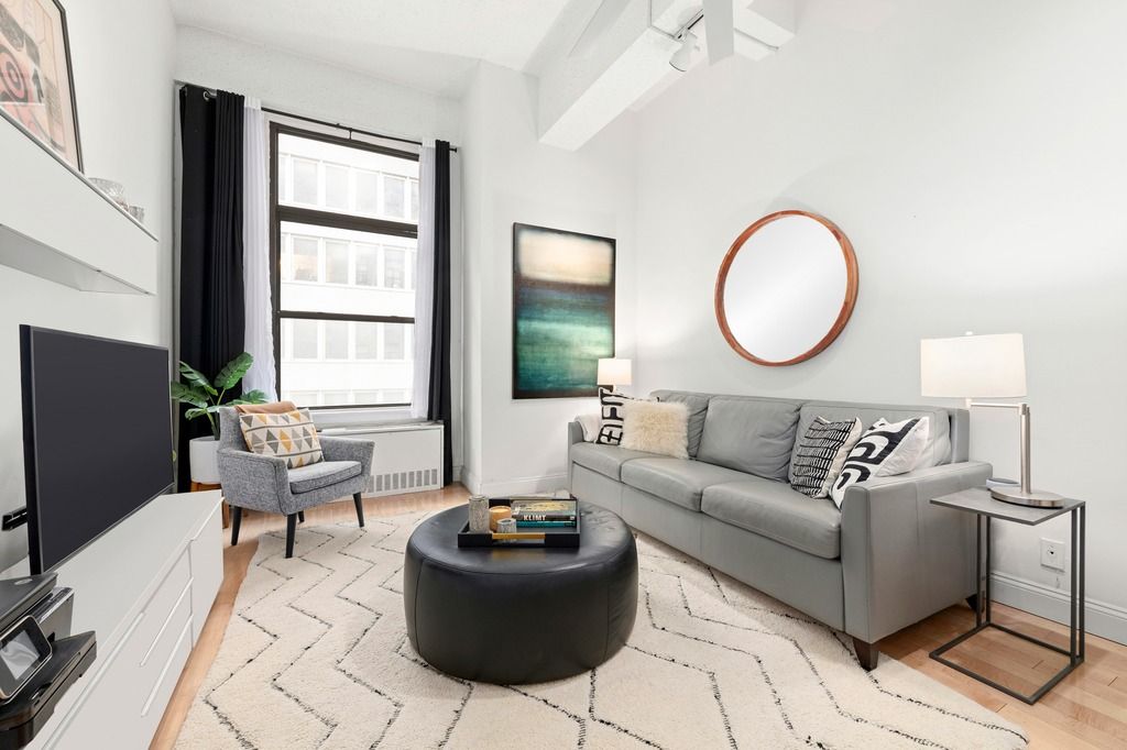 $545,000 | 244 Madison Avenue, Unit 4D | Murray Hill