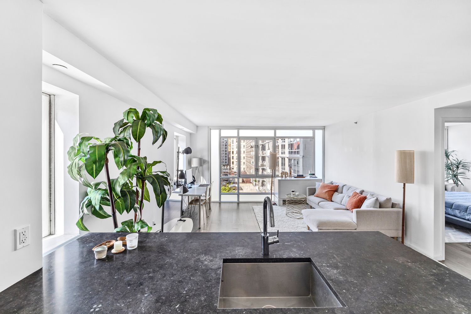 $1,100,000 | 385 1st Avenue, Unit 6H | Gramercy