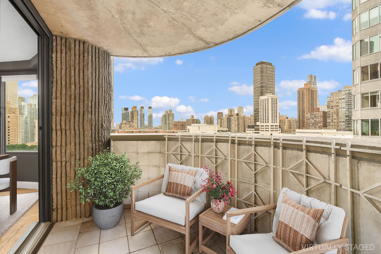 $1,995,000 | 44 West 62nd Street, Unit 15B | Upper West Side