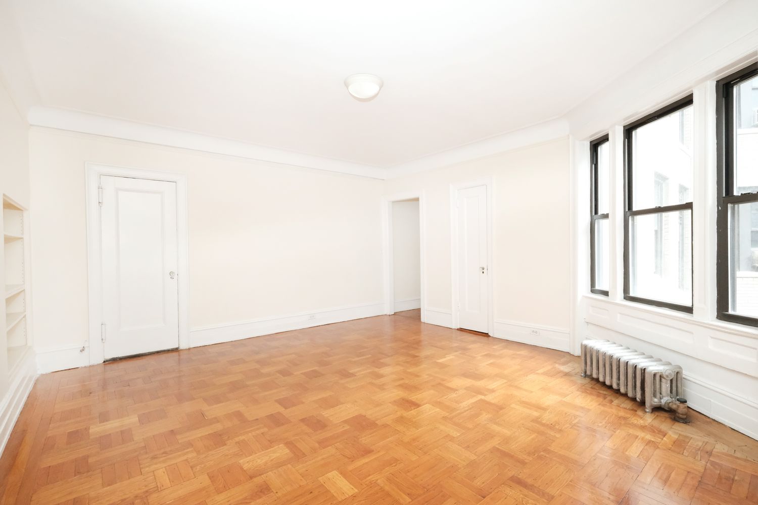 $5,295 | 55 West 55th Street, Unit 4A | Midtown Central