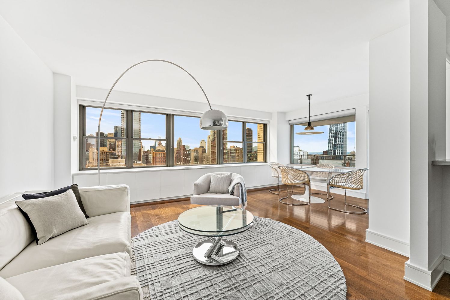 $2,950,000 | 15 West 72nd Street, Unit 34G | Upper West Side