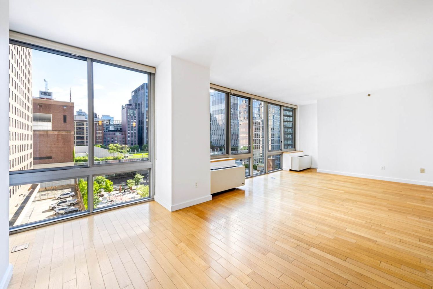 $7,500 | 225 West 60th Street, Unit 8F | Upper West Side