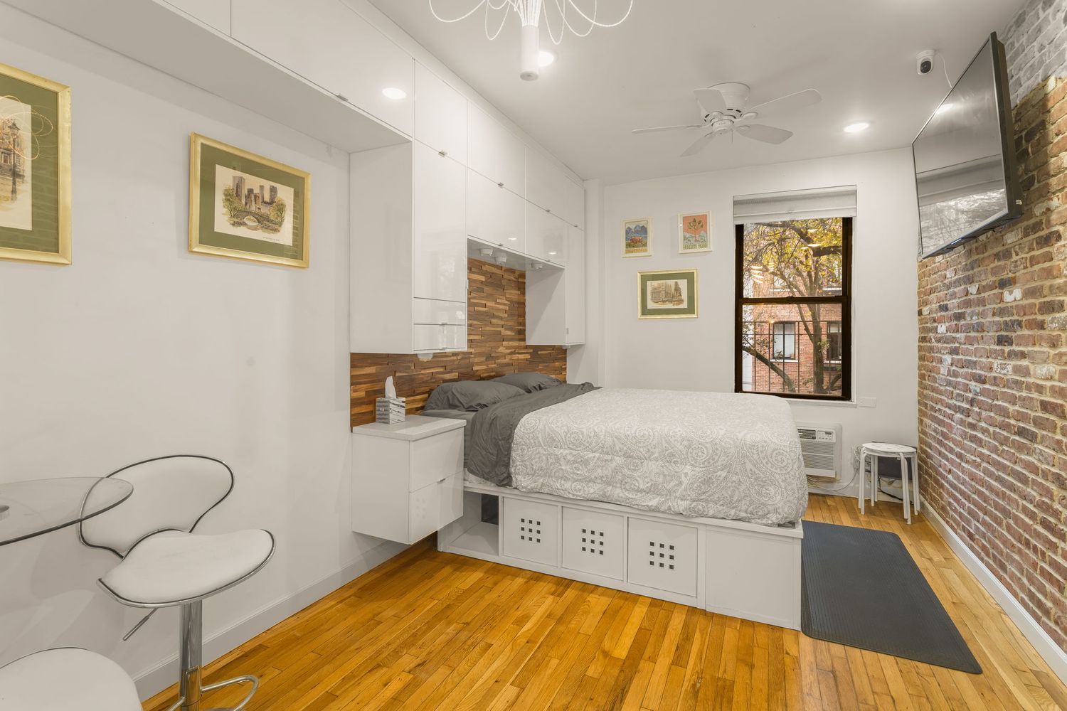 $349,500 | 430 East 87th Street, Unit 2A | Upper East Side