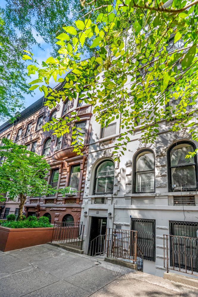 $6,599,000 | 53 West 94th Street | Upper West Side