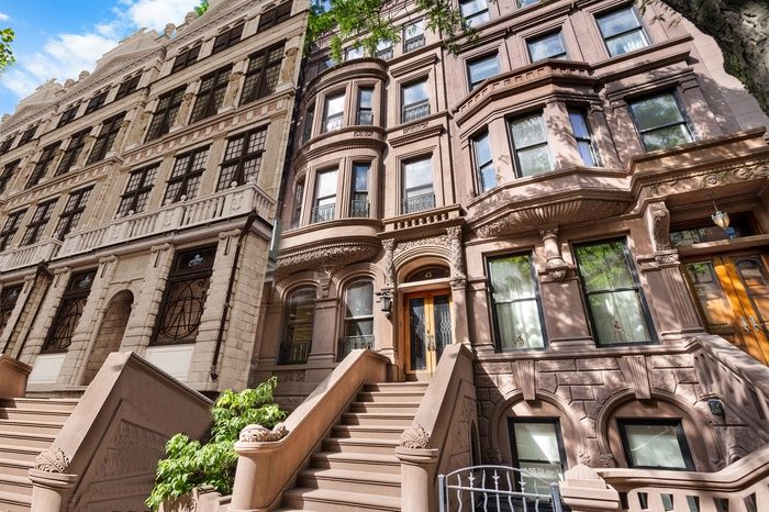 $14,980,000 | 45 West 70th Street | Upper West Side