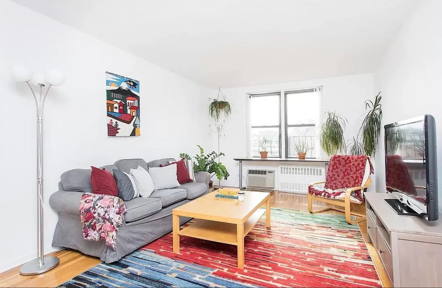 $2,400 | 488 Ocean Parkway, Unit 3G | Kensington