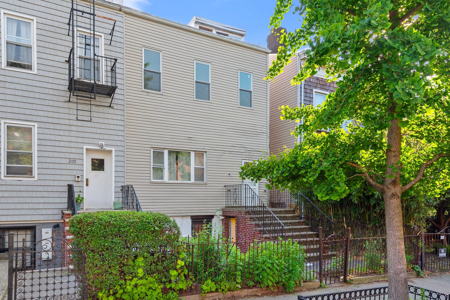 $1,600,000 | 200 18th Street | Greenwood Heights