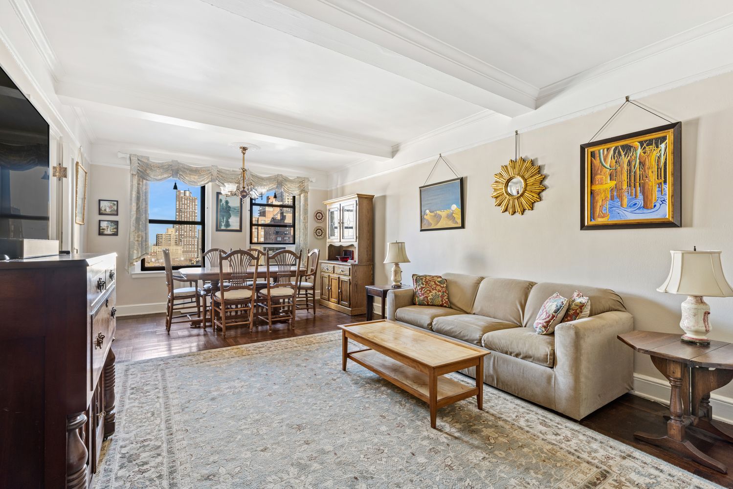 $899,000 | 325 East 79th Street, Unit 16D | Upper East Side