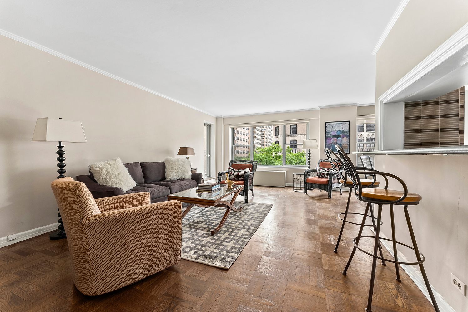 $2,595,000 | 2 5th Avenue, Unit 4P | Greenwich Village