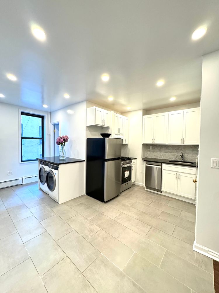 $5,400 | 72 Hester Street, Unit 2 | Chinatown