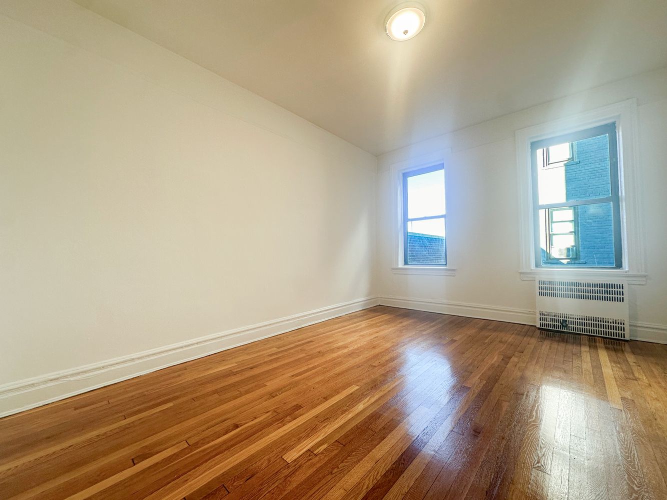 $2,650 | 25-98 36th Street, Unit 4G | Astoria