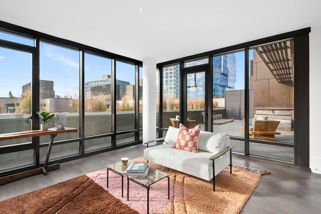 $4,500,000 | 429 Kent Avenue, Unit PH5 | Williamsburg