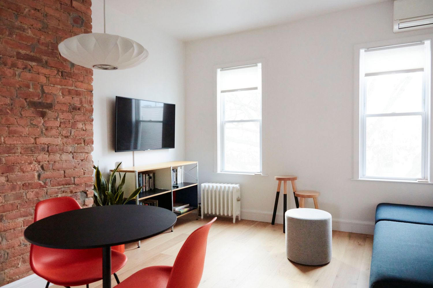 $4,150 | 967 Lorimer Street, Unit 2 | Greenpoint