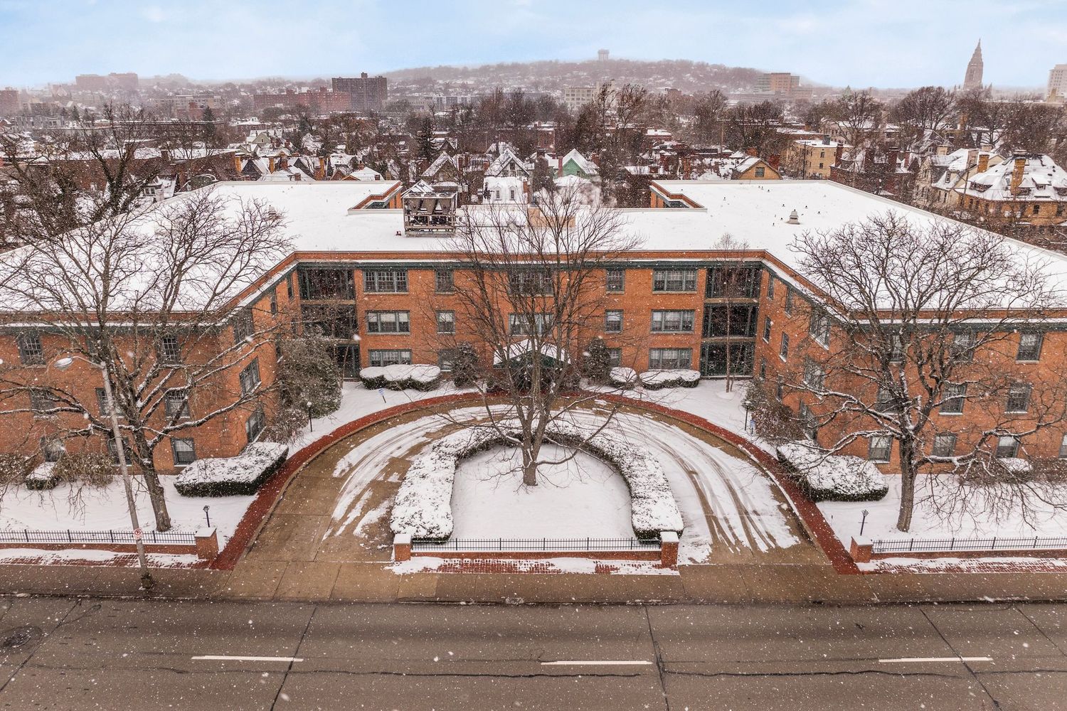 $335,000 | 5825 Fifth Avenue, Unit 211 | Shadyside