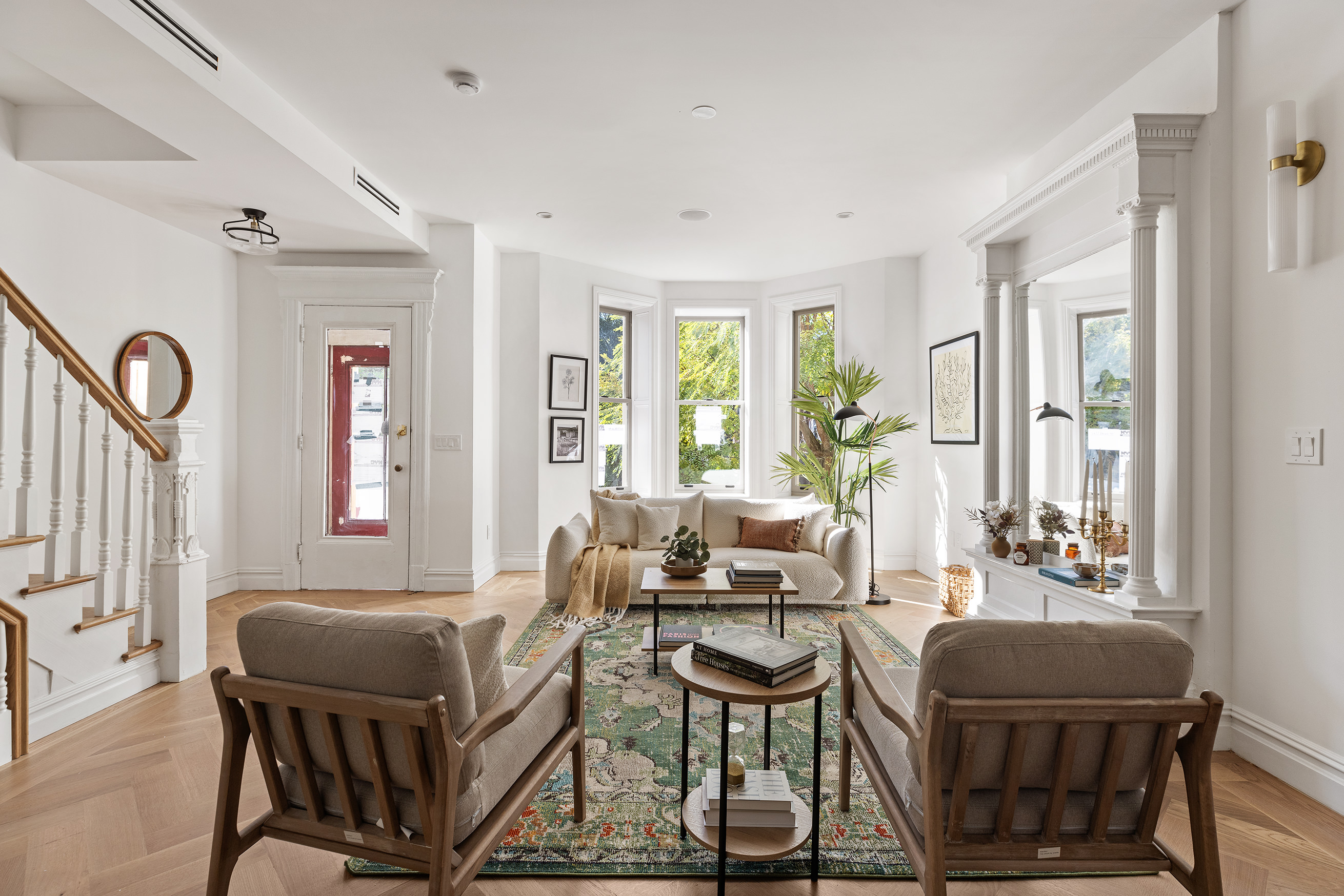 a view of a livingroom and dining room