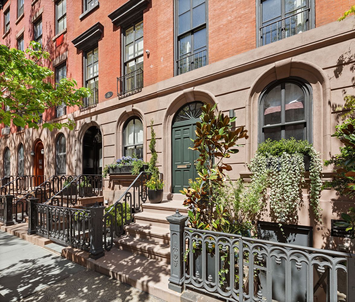 $30,000 | 219 East 17th Street | Gramercy