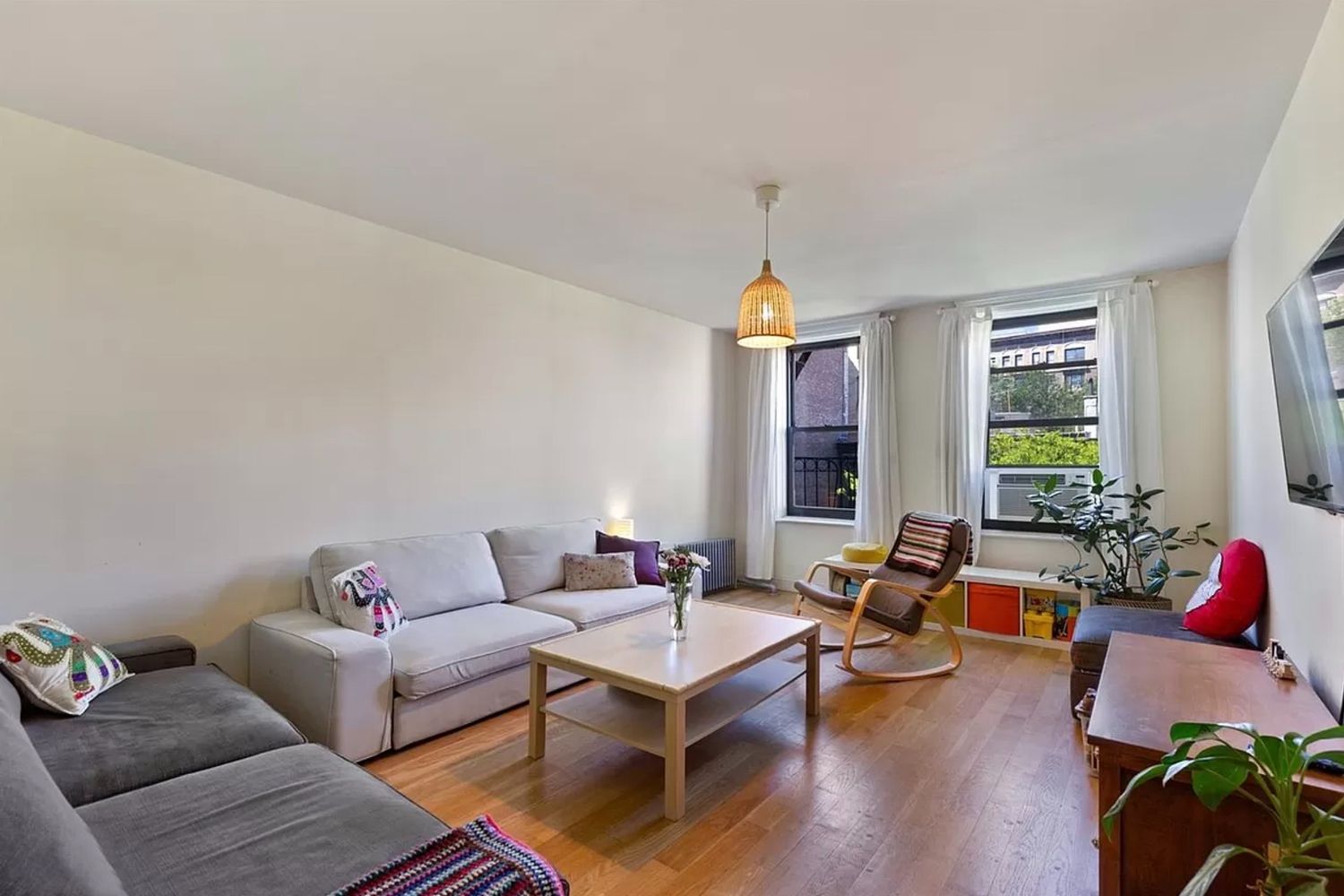 $849,000 | 807 Riverside Drive, Unit 4B | Washington Heights