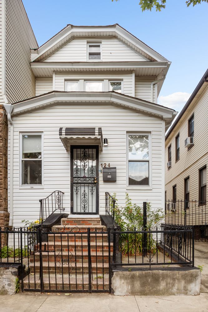 $999,000 | 124 East 29th Street | Flatbush