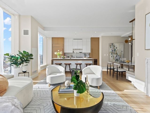 $1,999,000 | 380 Harrison Avenue, Unit 14B | South End