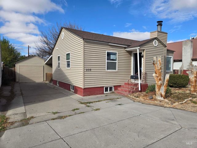 $253,000 | 235 Washington Street North | Twin Falls