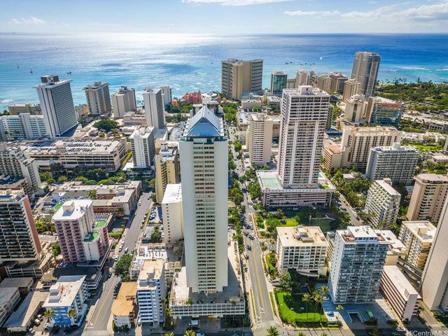 $355,000 | 445 Seaside Avenue, Unit 811 | Ala Wai