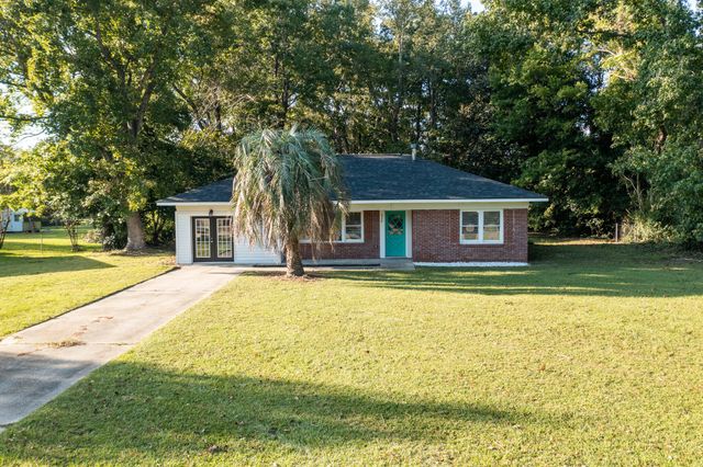 $340,000 | 2736 Shadow Lane | North Charleston