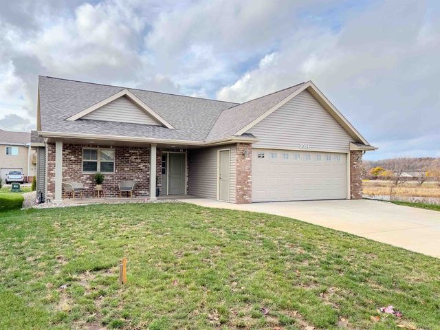 $399,900 | 2351 East Plank Road | Appleton