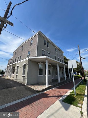 $1,200 | 121 North Broad Street, Unit 3 | Woodbury