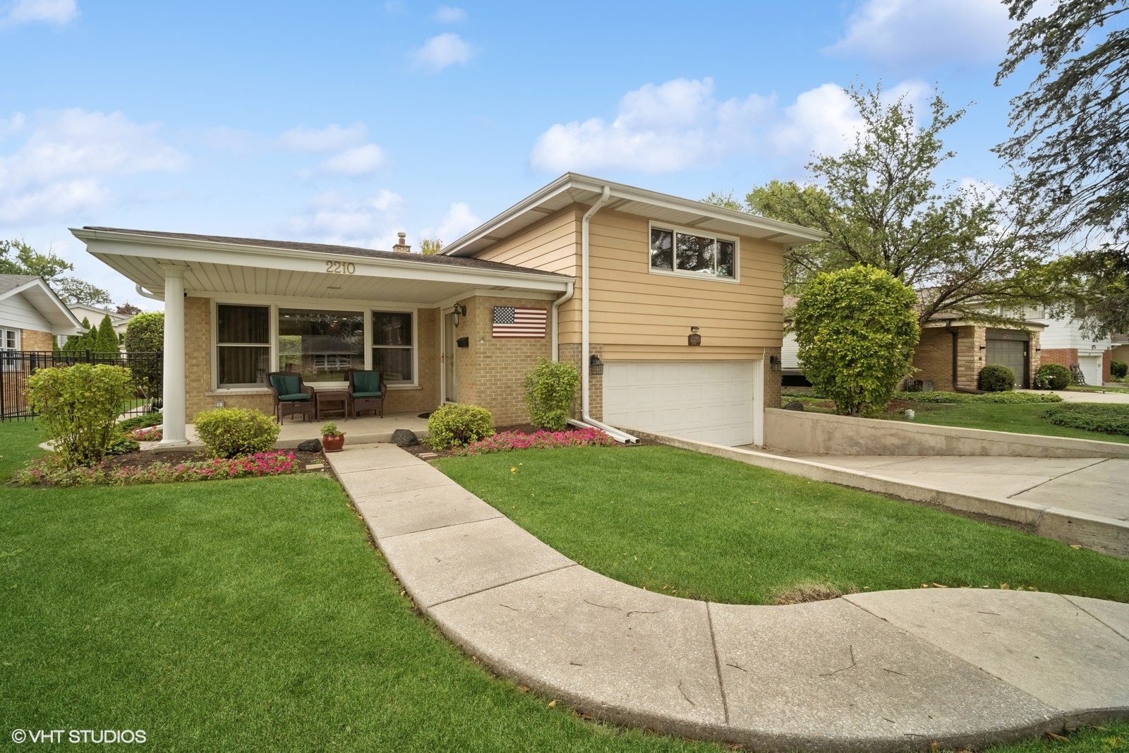 front view of house with a yard