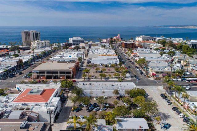 $4,250,000 | 7760 Herschel Avenue, Unit 29/35 36 | Village of La Jolla