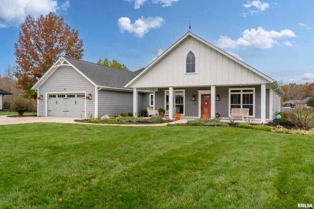 $495,000 | 43 12 Oaks Drive | Murphysboro Township - Jackson County