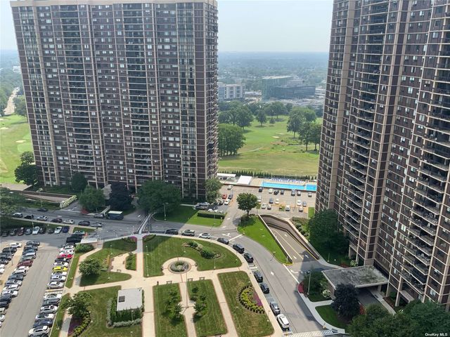 269-10 Grand Central Parkway, Unit 33L