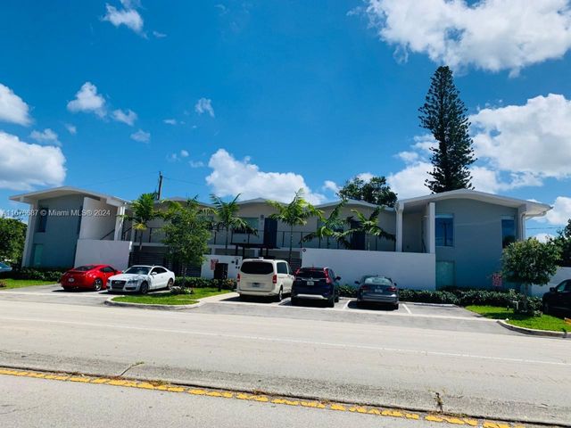 $2,100 | 2400 Northeast 26th Street, Unit 5 | Coral Ridge