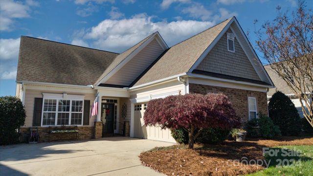 $465,000 | 2534 Old Ashworth Lane Northwest | Laurel Park