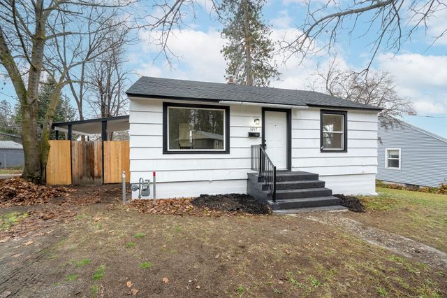 $329,999 | 3217 West Wellesley Avenue | Audubon-Downriver