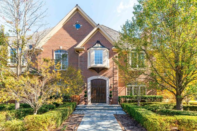 $1,795,000 | 930 Gage Lane | Lake Forest