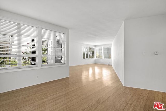 $3,195 | 1314 South Beverly Glen Boulevard, Unit 1320 | Westwood