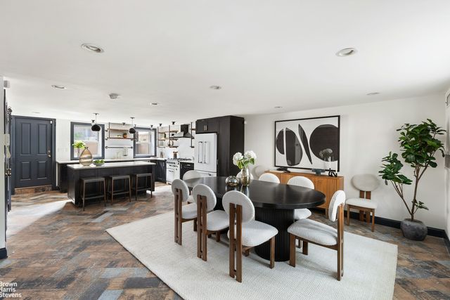 $2,795,000 | 296 Manhattan Avenue | Williamsburg