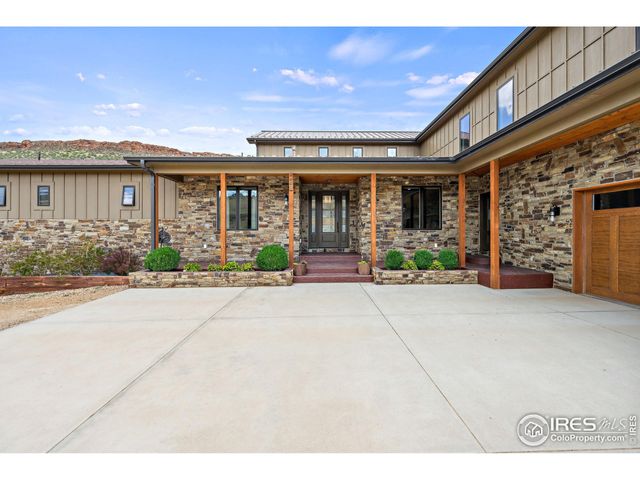 $2,197,000 | 4400 Sedona Hills Drive