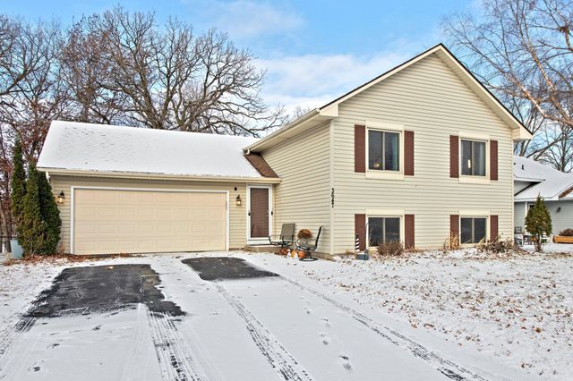 $395,000 | 3647 Falcon Way | Eagan